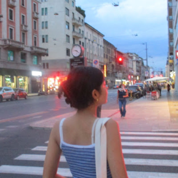 Meet your Posher, Manuela javitte - Picture 1 of 1